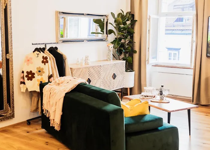 Hercules Strict City Centre Studio Superior Апартаменты *